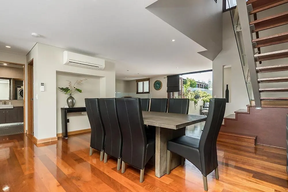 Byron Bay Accom Unit 5 21-25 Fletcher Street - A Seventh Summer 0*, Byron Bay Austrálie